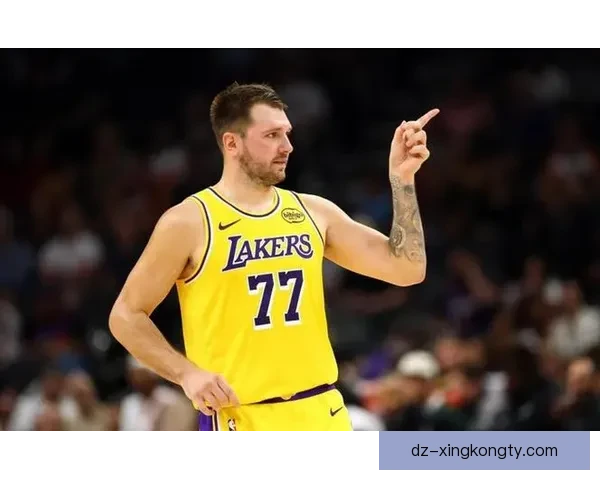 关键时刻封王东契奇狂飙湖人新王